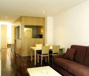 Apartament Aspasios Plaza Real Barcelona